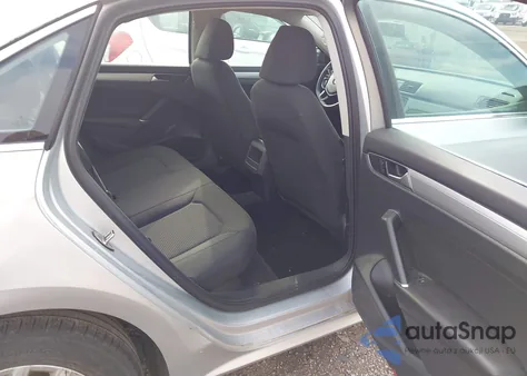 2016 Volkswagen Passat 1.8T S из США, поврежденный, VIN 1VWAT7A38GC009371